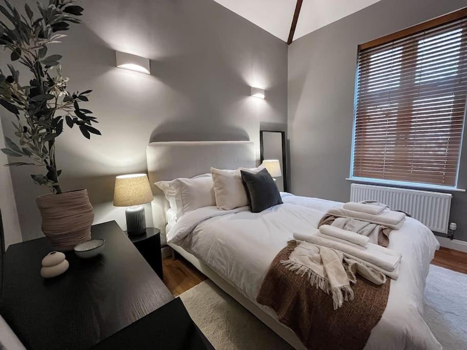 Cosy 2 Bedroom Apartment Todmorden Εξωτερικό φωτογραφία