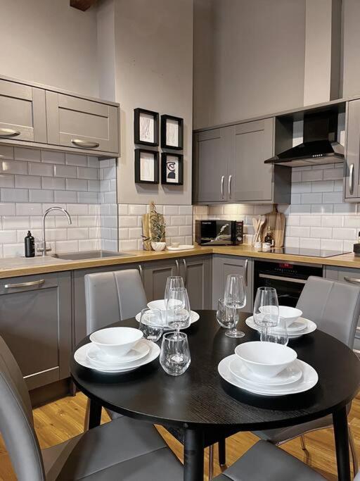 Cosy 2 Bedroom Apartment Todmorden Εξωτερικό φωτογραφία