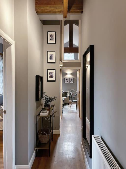 Cosy 2 Bedroom Apartment Todmorden Εξωτερικό φωτογραφία