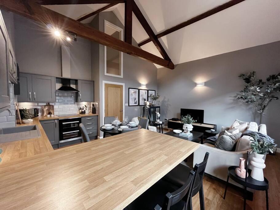 Cosy 2 Bedroom Apartment Todmorden Εξωτερικό φωτογραφία