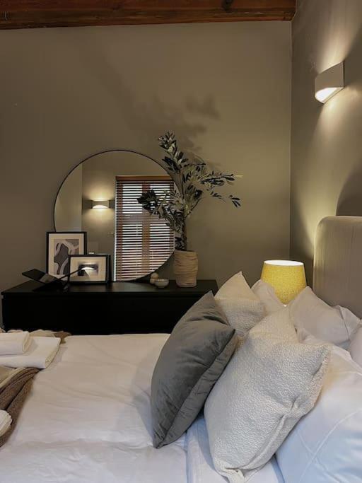 Cosy 2 Bedroom Apartment Todmorden Εξωτερικό φωτογραφία