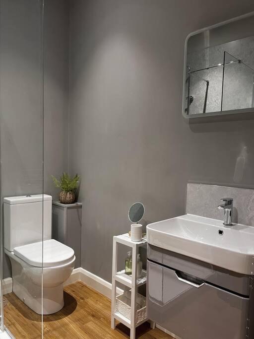 Cosy 2 Bedroom Apartment Todmorden Εξωτερικό φωτογραφία
